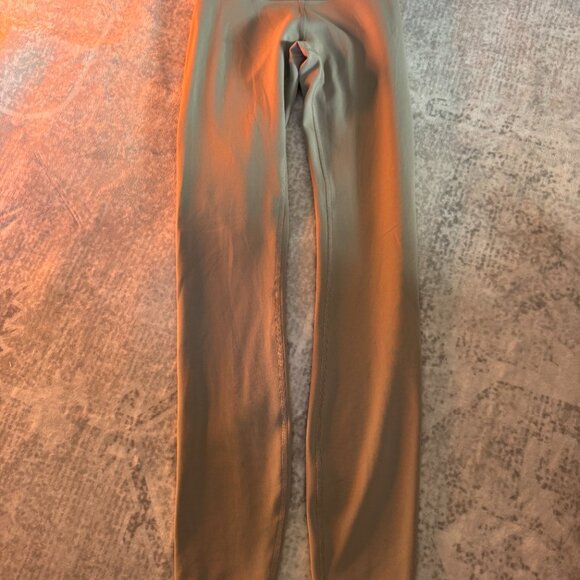 Lululemon Wunder Train High Rise Tight 25" - Picture 4 of 9